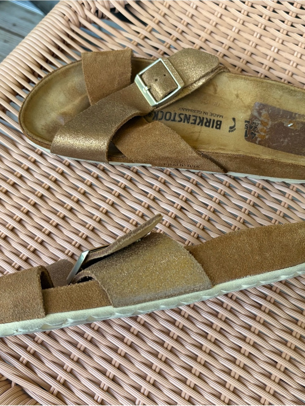 Birkenstock Crisscross Suede Sandals in Tan/Gold Size 41 - Picture 2 of 3